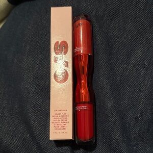 ONE/SIZE Lip Snatcher Velvet Flex in Red